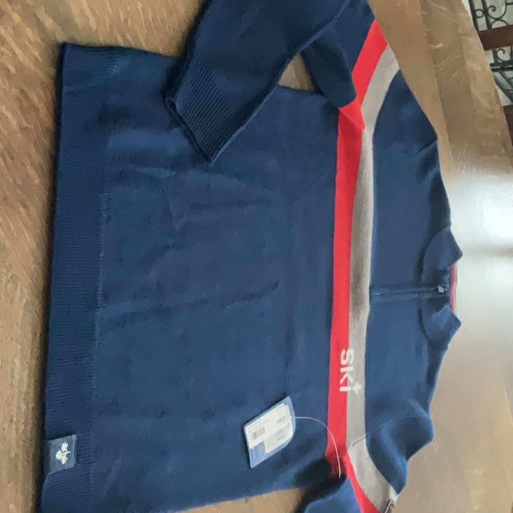 Young man’s (or woman’s) ski sweater